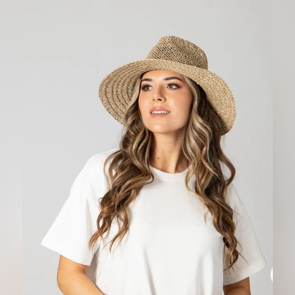 Free People Accessories - Free People X San Diego Hat Company Seagrass fedora with shell trim